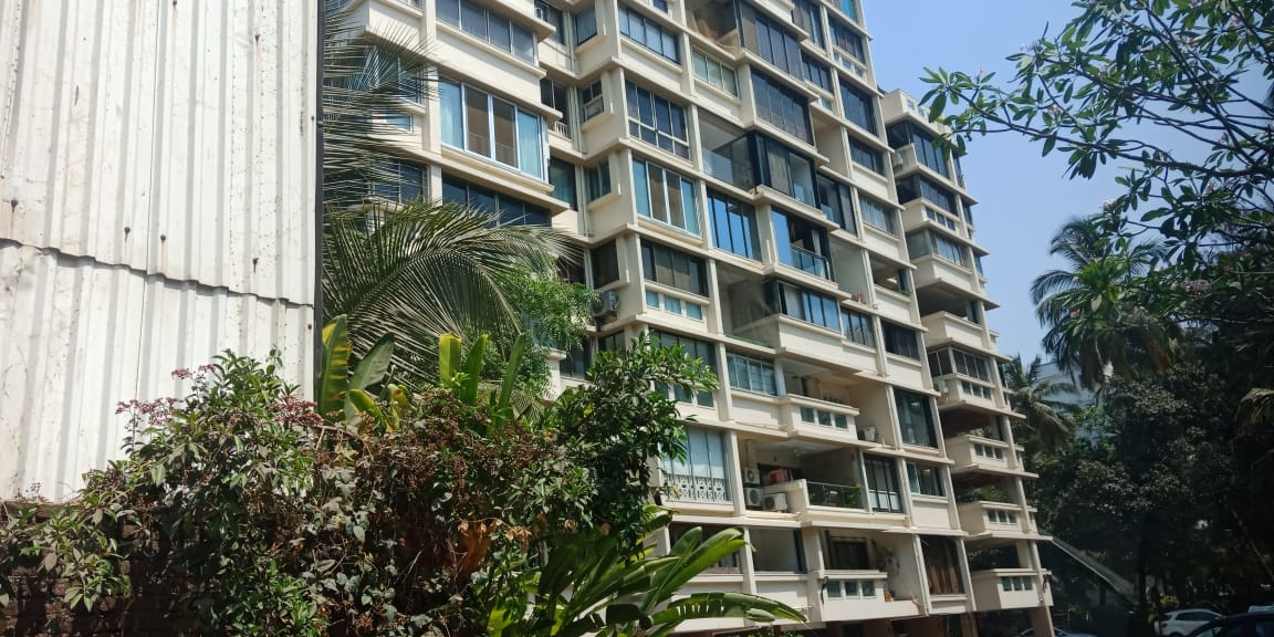 3 BHK Fully Furnished in Beach House , Juhu
